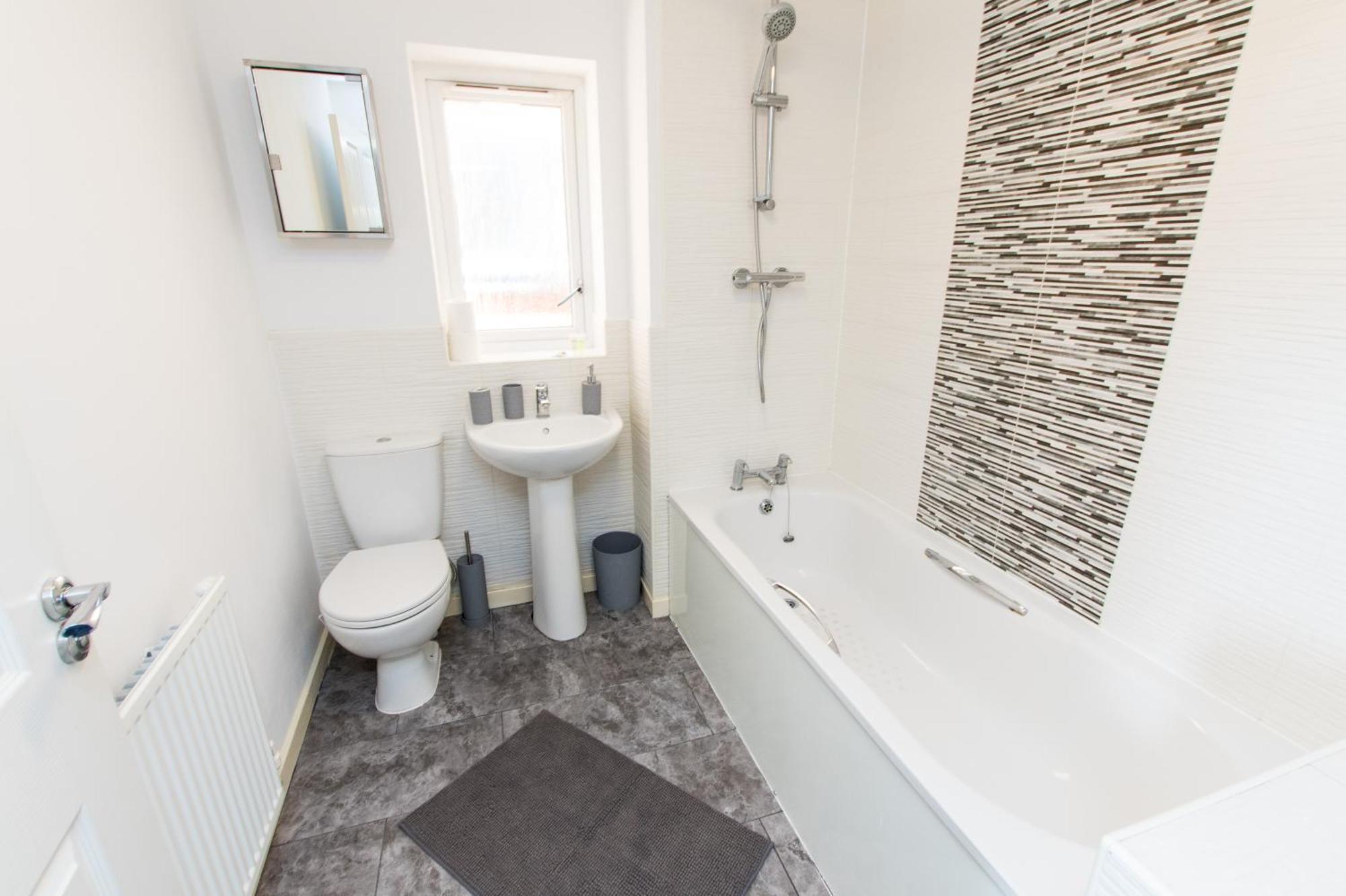 Free Parking 3 Bedroom House In Nottingham Exterior photo